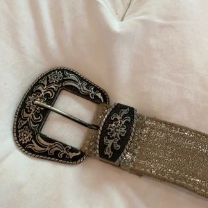 Free people beige belt